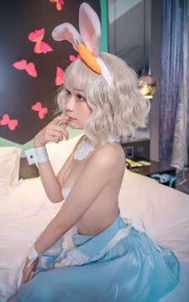 u ˯
