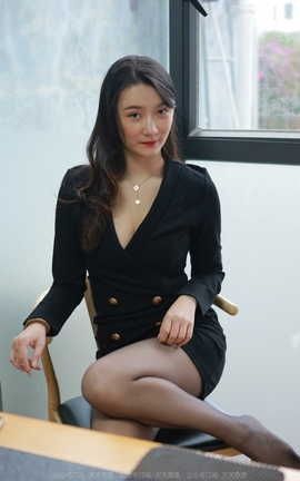 异思趣向IESS 2022.04.03 丝享家1048：秋秋《烈焰高跟鞋》
