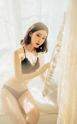 AAAyu  ߵĺɫ˿