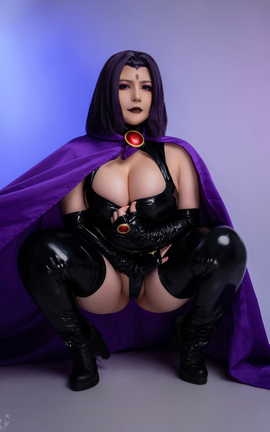 Uy Uy Raven